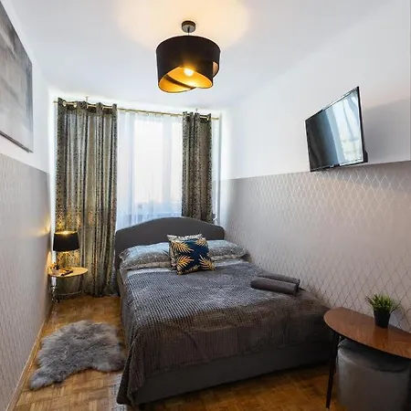 Hostel Clicktheflat Norblin Factory Warschau